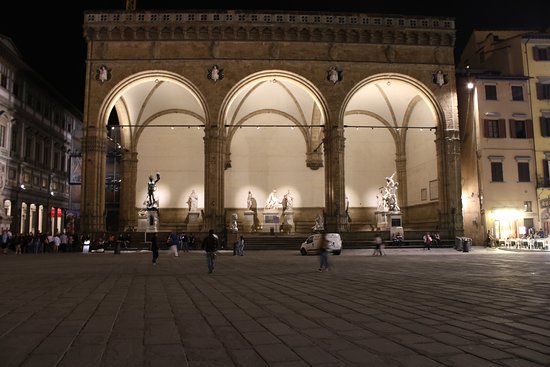 loggia-dei-lanzi